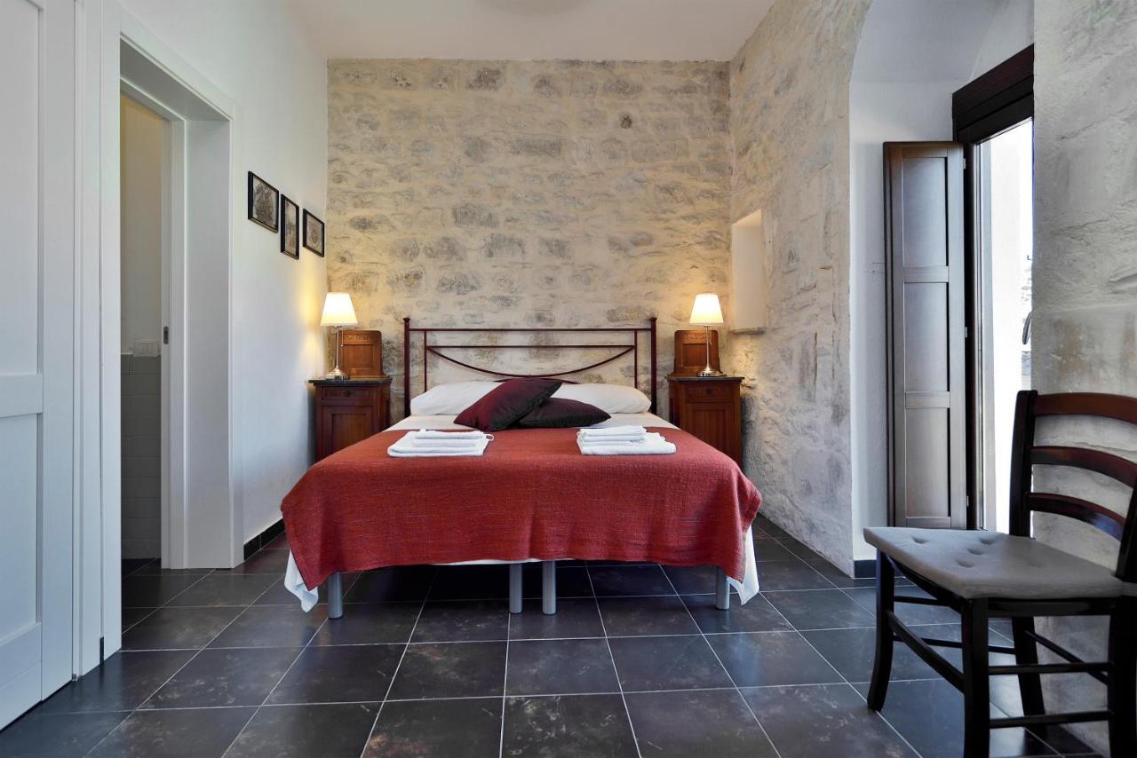 Bed and Breakfast Le Luci Su Ibla - Ospitalita Con Vista Ragusa Exterior foto