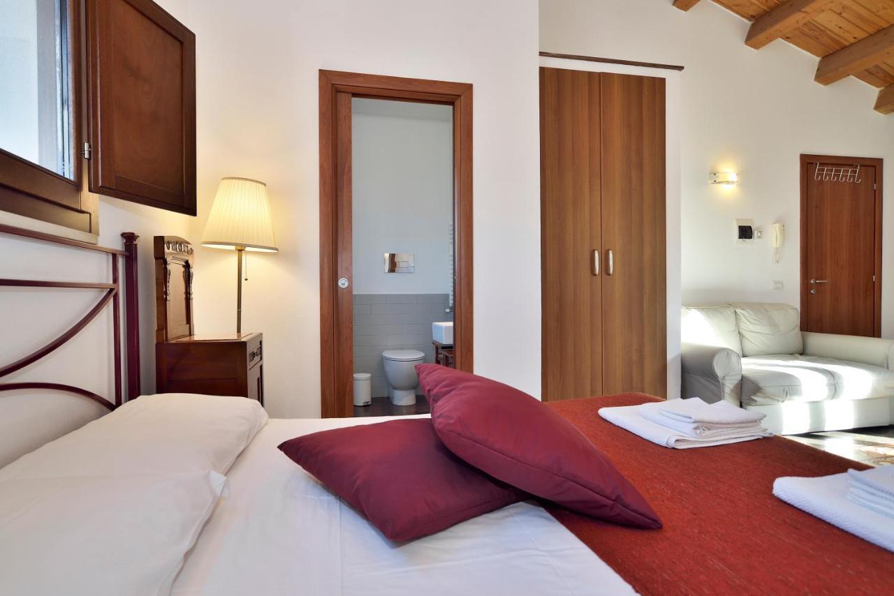 Bed and Breakfast Le Luci Su Ibla - Ospitalita Con Vista Ragusa Exterior foto