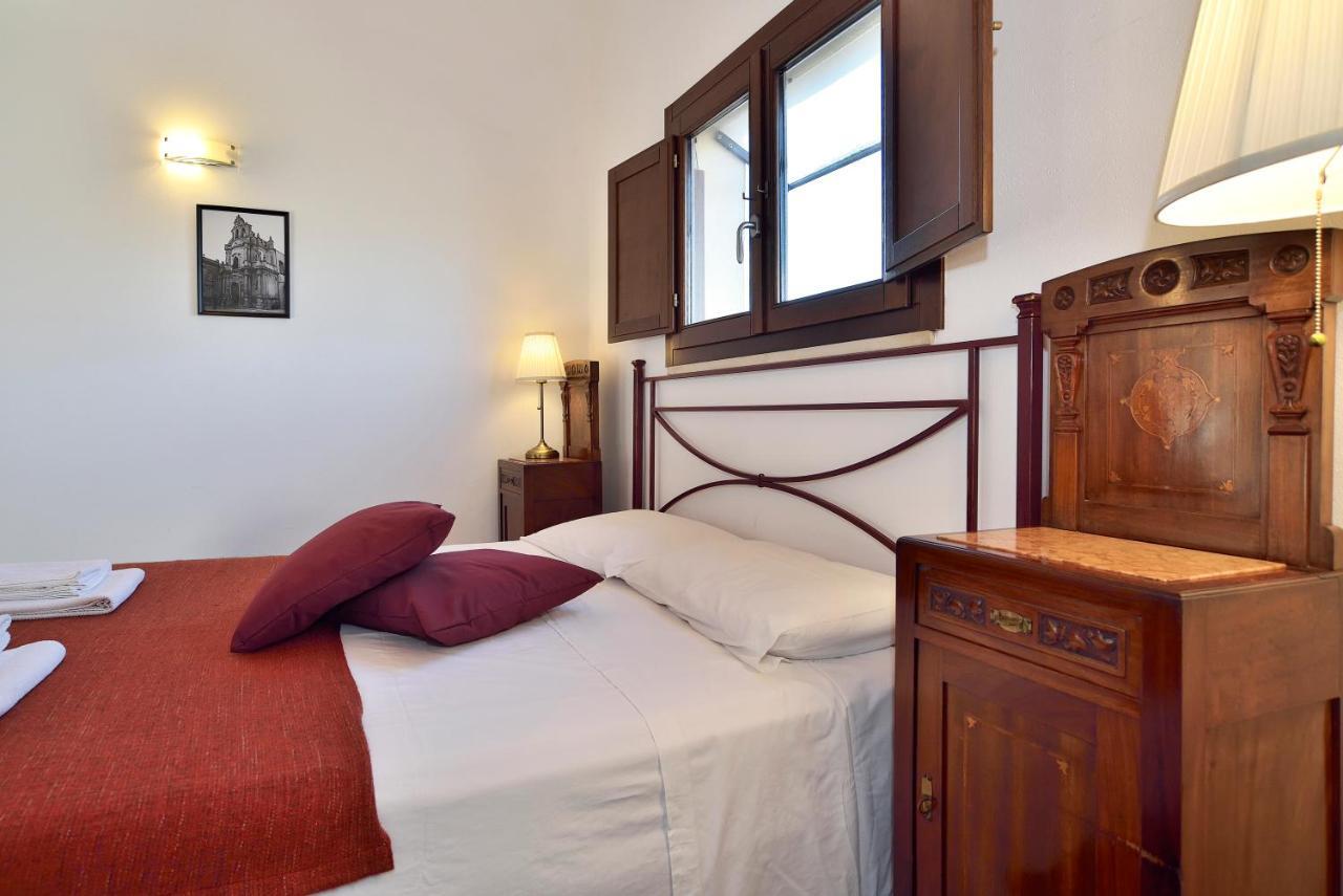 Bed and Breakfast Le Luci Su Ibla - Ospitalita Con Vista Ragusa Exterior foto